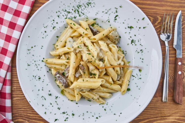 Verbessern Sie Ihre Pasta-Kochkünste: 5 Expertentipps von Bobby Flay