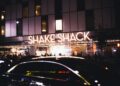 Shake Shack bietet kostenlose Burger zu Ehren der langen Oscars-Laufzeit an