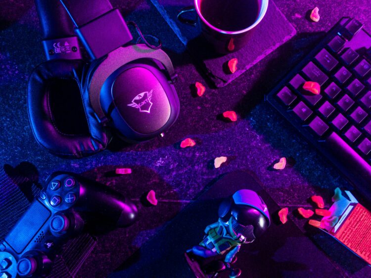 Die Vor- und Nachteile des Online-Gamings mit Freunden gegenüber dem Solo-Spielen
