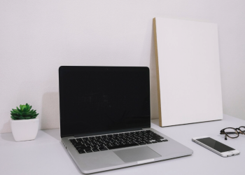 The Subtle Reasons Your Desk Feels Uncomfortable by Midday